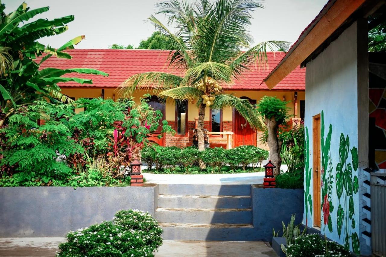 Eco Moringa Garden Hotel Banyuwedang Kültér fotó